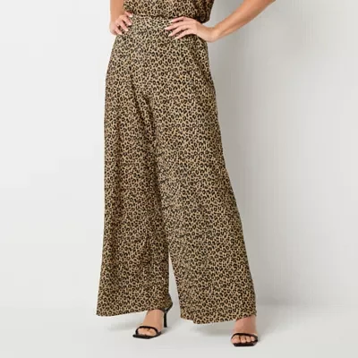 Bold Elements Wide Leg Pleated Pant
