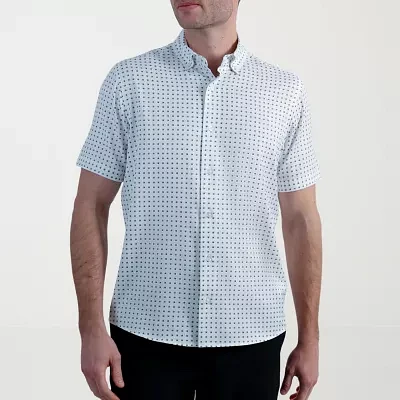 Haggar® Men's Short Sleeve Seersucker Performance Button-Down Shirt