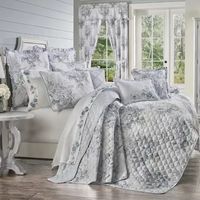 Royal Court Estelle Floral Quilt Set