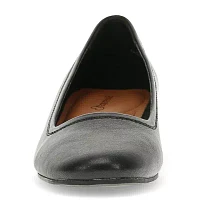 Baretraps Womens Covette Slip-On Shoe