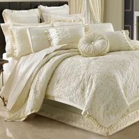 Queen Street Maddison 4-pc. Damask + Scroll Comforter Set