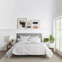 Fieldcrest Geo Reversible Quilt