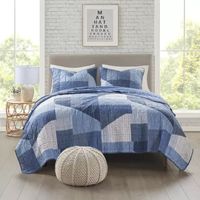 Intelligent Design Wesley Reversible Quilt Set