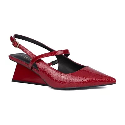 Torgeis Womens Oria Pointed Closed Toe Wedge Heel Pumps