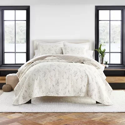 Casual Comfort Leaves Reversible Quilt Set