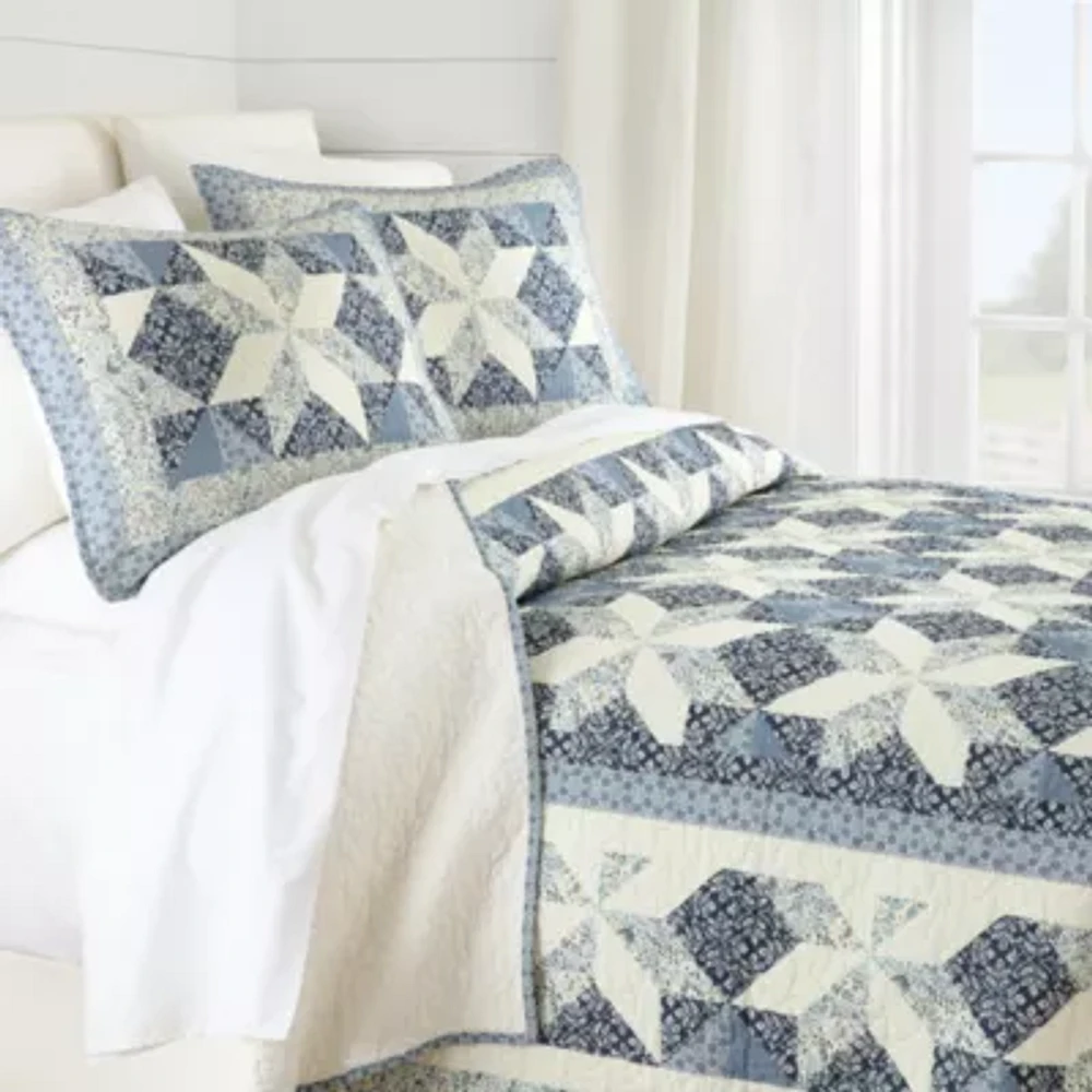 Laurel Manor Lauren Quilt