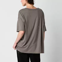 Juniors Cosmic Butterfly Oversized Tee Womens Crew Neck Short Sleeve Graphic T-Shirt