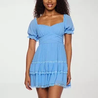 B. Smart Womens Short Sleeve Fit + Flare Dress Juniors