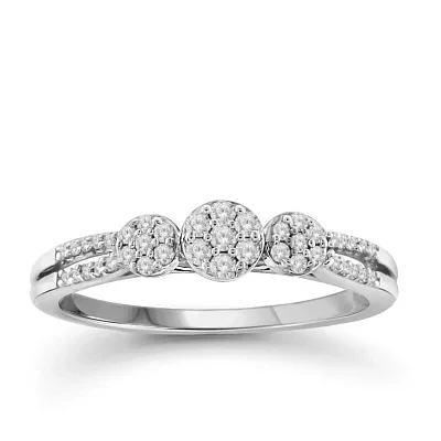 1/ CT. T.W. Diamond 10K White Gold Ring