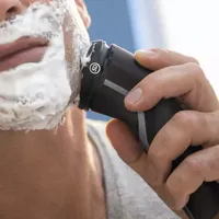 Norelco Dry Electric Shaver