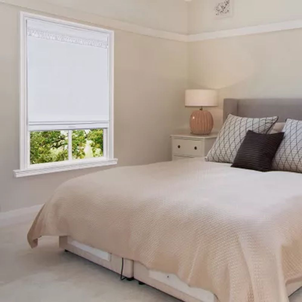 Katy Tassel Trim Cordless Light-Filtering Roman Shade