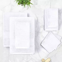 Liz Claiborne Signature Plush Bath Towel