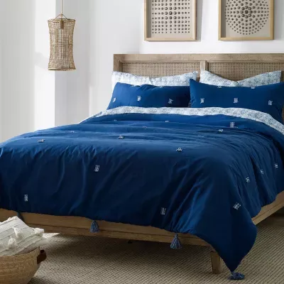 Blue Loom Arlo 3-pc. Lightweight Embroidered Comforter Set