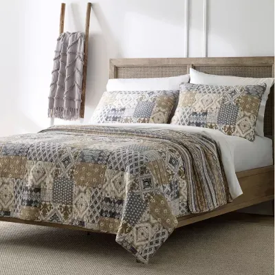 Blue Loom Raja 3-pc. Reversible Quilt Set