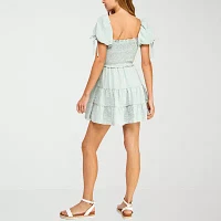 B. Smart Womens Short Sleeve Fit + Flare Dress Juniors