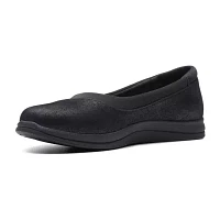 Clarks Womens Breeze Ayla Closed Toe Slip-On Shoe