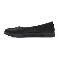 Clarks Womens Breeze Ayla Closed Toe Slip-On Shoe