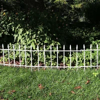 Net Health Shops Border Fence Panels 5-Piece Metal Yard Stake