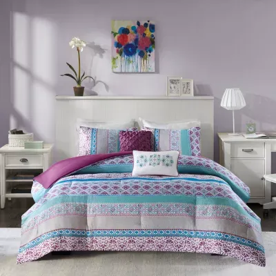 Intelligent Design Adley Comforter Set with decorative pillows
