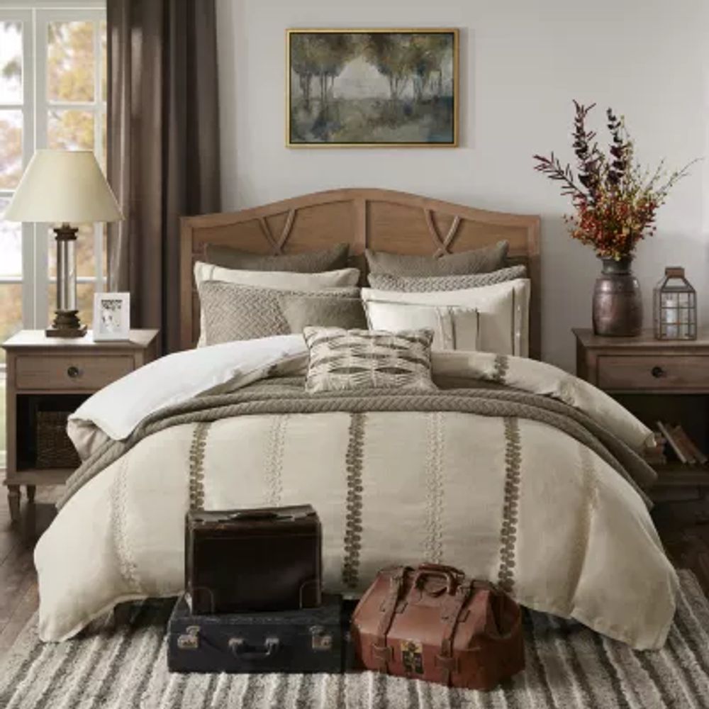 Madison Park Signature Chateau Comforter Set