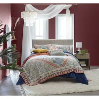 Distant Lands Dominica Quilt Set