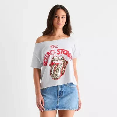 New World Juniors Rolling Stones Off The Shoulder Womens Short Sleeve Graphic T-Shirt