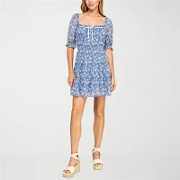 Trixxi Womens Short Sleeve Floral Fit + Flare Dress Juniors