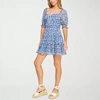 Trixxi Womens Short Sleeve Floral Fit + Flare Dress Juniors