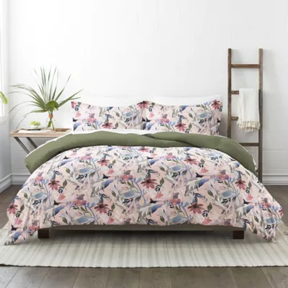 Casual Comfort Banquet Floral Lightweight Reversible Comforter Set