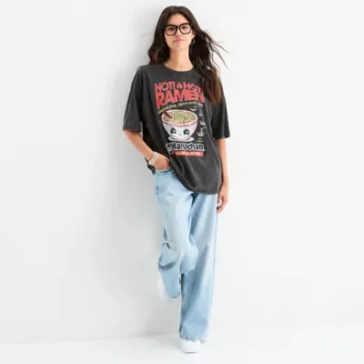 Juniors Maruchan Hot Ramen Oversized Womens Crew Neck Short Sleeve Graphic T-Shirt