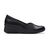 Clarks Womens Suttyn Walk Slip-On Shoe