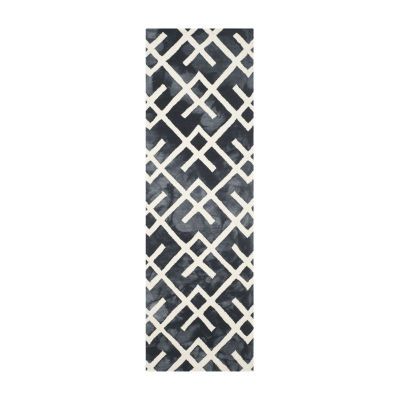 Safavieh Dip Dye Collection Earleen Geometric Runner Rug