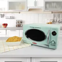 Nostalgia 0.9 cu. ft. Retro Microwave Oven
