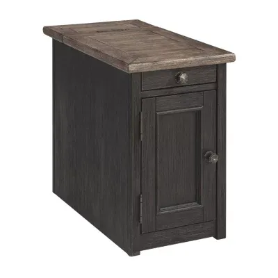 Signature Design by Ashley® Tyler Creek Chair Side End Table