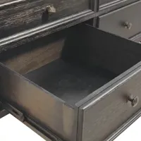 Signature Design by Ashley® Tyler Creek Lift Top Cocktail Table