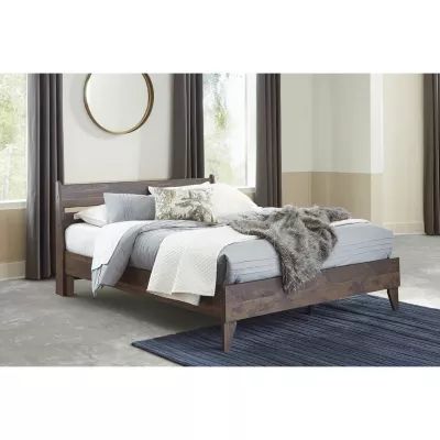 Signature Design by Ashley® Calverson Queen Panel Platform Bed