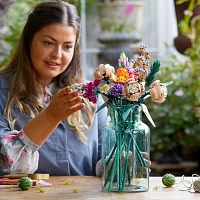 Flower Bouquet Building Kit (756 Pieces)