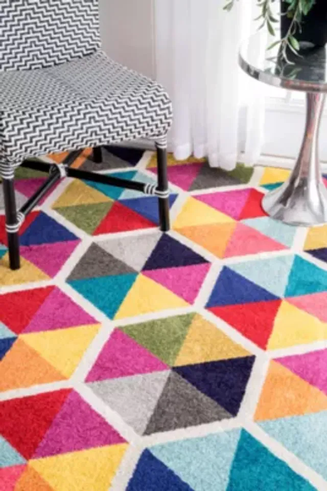 NuLoom Maris Triangle Prism Rug