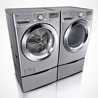 LG ENERGY STAR® 4.5 cu. ft. Ultra-Large Capacity Front-Load Washer with Steam