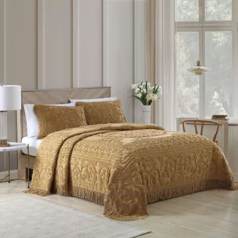 Beatrice Home Fashions Medallion Embellished Bedspread