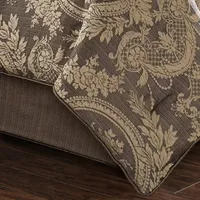 Five Queens Court Neapolitan 4-pc. Damask + Scroll Comforter Set