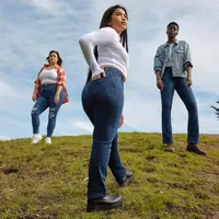 Levi's® Water<Less™ Womens Classic Straight Jean