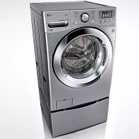 LG ENERGY STAR® 4.5 cu. ft. Ultra-Large Capacity Front-Load Washer with Steam