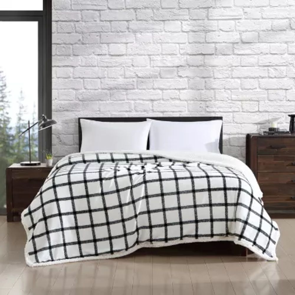 Eddie Bauer Bunkhouse Plaid Ultra Soft Plush Fleece Blanket