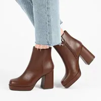Journee Collection Womens Mollie Block Heel Booties