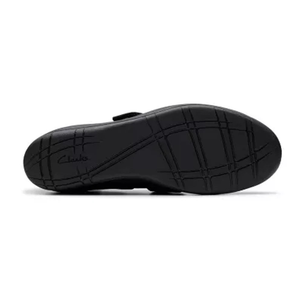 Clarks Womens Suttyn May Slip-On Shoe