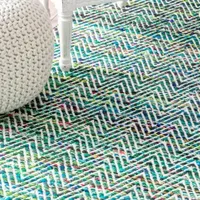 nuLoom Hand Woven Chevron Rochell Rug