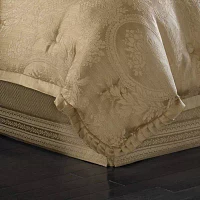 Queen Street 4-pc. Neopolitano Damask + Scroll Comforter Set