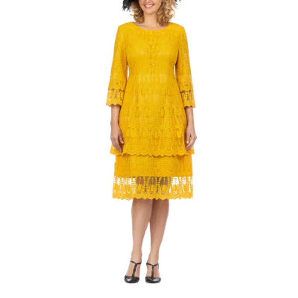 Giovanna Signature Plus 3/4 Sleeve Midi Shift Dress | Plaza Las Americas