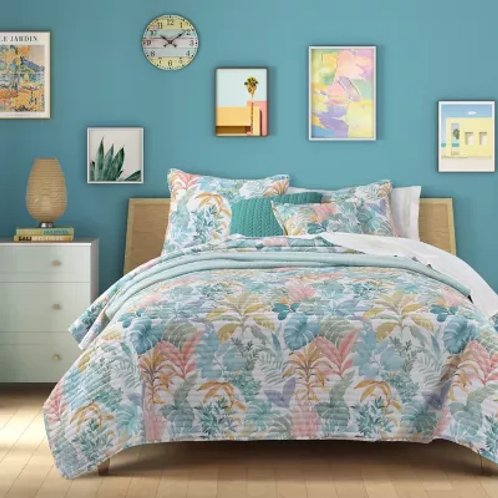 Queen Street Breezes Quilt Set